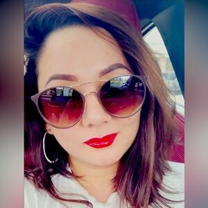 Meet your Posher, Leilani